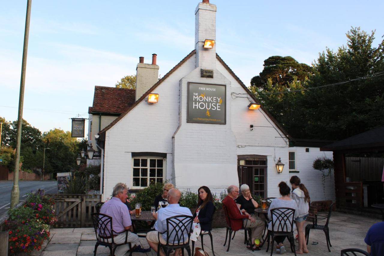 Hotel Monkey Brewhouse Lymington Zewnętrze zdjęcie
